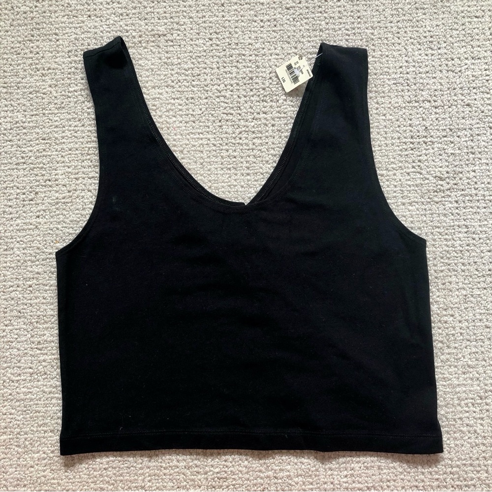NWT Large VS PINK Crop Top
